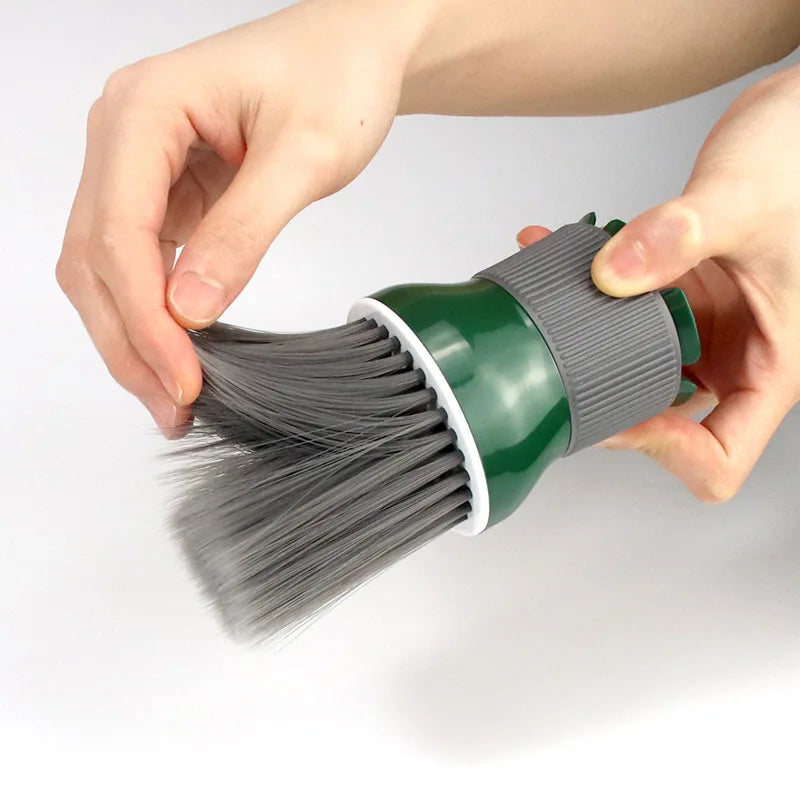 Cleaning brush